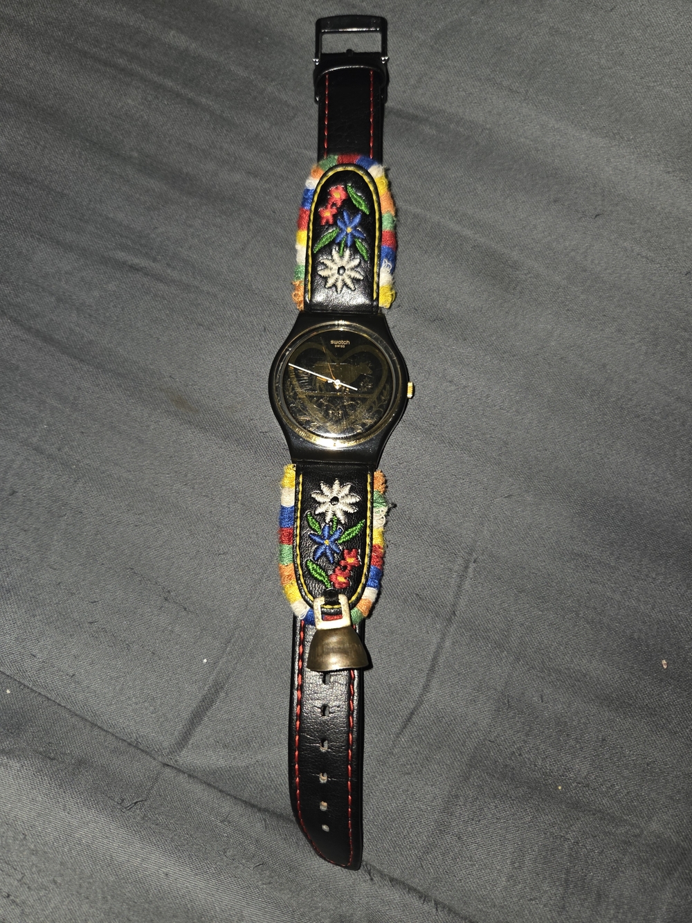 Rare Swatch Die Glocke (The Bell) Quartz Cow/Bell Embroided Flower Watch.